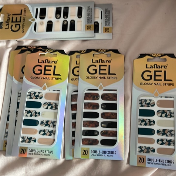 NWT Resellers Dream 13 Packs Glossy Nail Strips assorted - Picture 2 of 2